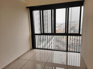 Room in 1 BHK Apartment at Duville Riverdale Heights, Kharadi – for Rent