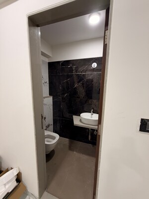Furnished Amenities in 2 BHK Apartment at Shri Ganesh Royal Altezza, Ghatkopar East – for Rent