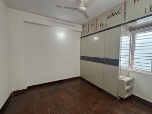 Room in 2 BHK Builder Floor at Hsr Layout – for Rent