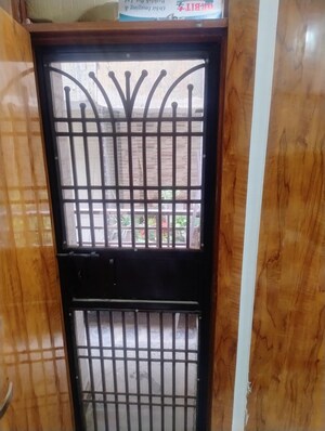 Room in 3 BHK Builder Floor at Nawada – for Sale