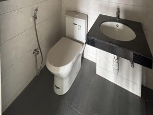 Bathroom in 2 BHK Apartment at Kalpataru Paramount, Kapur Bawdi – for Rent
