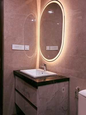 Bathroom in 6+ BHK Apartment at Kalpataru Vista, Sector 128 – for Rent