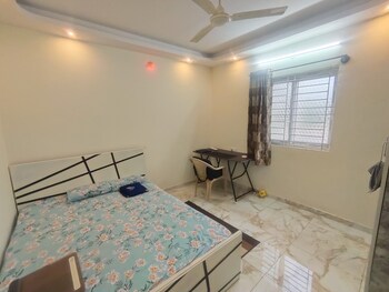1 BHK Builder Floor for Rent in Hsr Layout, Bangalore