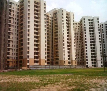 Jaypee Greens Kosmos