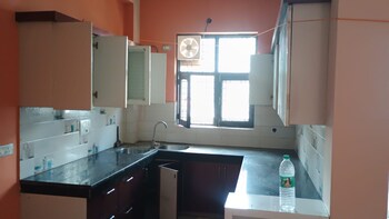 RWA Apartments Sector 122
