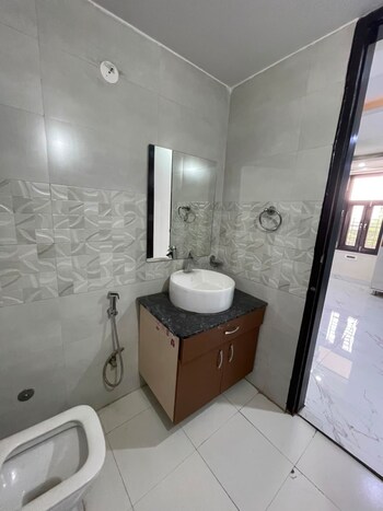 3 BHK Builder Floor for Rent in Sector 4, Gurgaon
