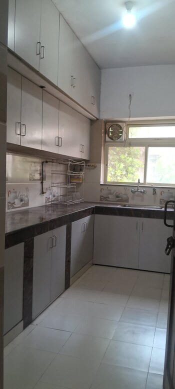 2.5 BHK Flat for Rent in Sarita Vihar, Delhi
