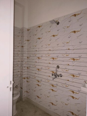 1 BHK Builder Floor for Sale in Dlf Ankur Vihar, Ghaziabad