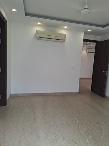 2.5 BHK Builder Floor for Rent in Shivalik Colony, Delhi