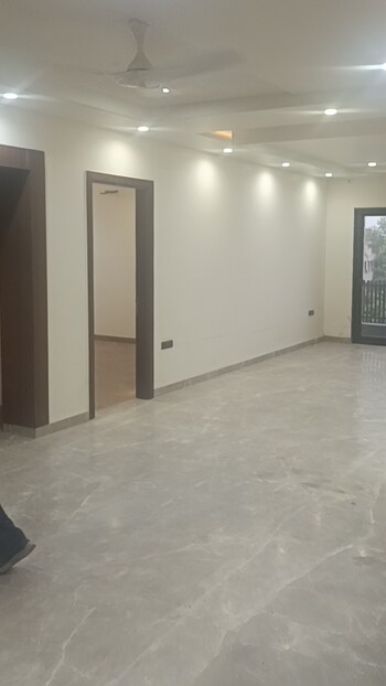3 BHK Builder Floor for Rent in Rohini Sector 11, Delhi