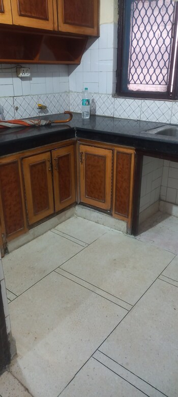 2 BHK Flat for Rent in Ip Extension, Delhi