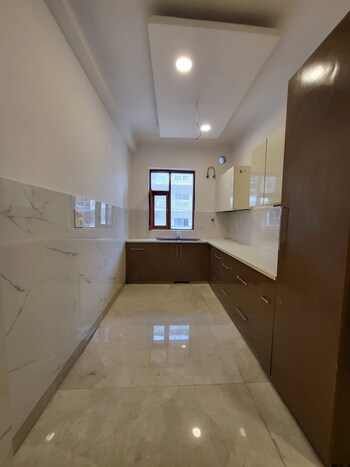 3 BHK Builder Floor for Rent in Green Fields Colony, Faridabad