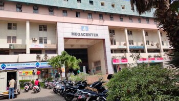 Shop for Rent in Magarpatta Road, Pune