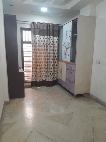 3 BHK Builder Floor for Rent in Rohini Sector 11, Delhi