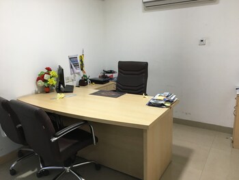 Office Space in IT/SEZ for Rent in Sector 63, Noida