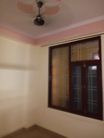 2 BHK Builder Floor for Rent in Vasundhara Sector 3, Ghaziabad