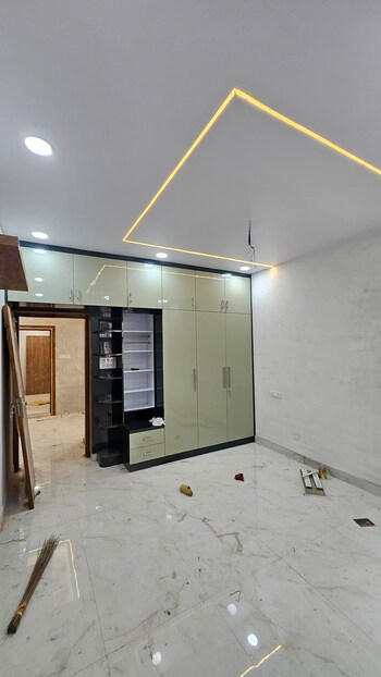 3 BHK Flat for Sale in Dilshad Garden, Delhi