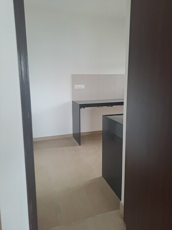 Mahindra Alcove
