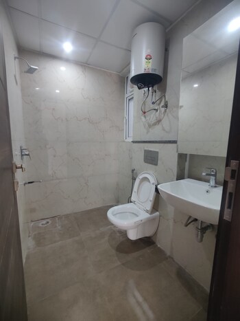3.5 BHK Flat for Sale in Sector 6 Dwarka, Delhi