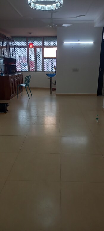 3 BHK Flat for Rent in Ip Extension, Delhi