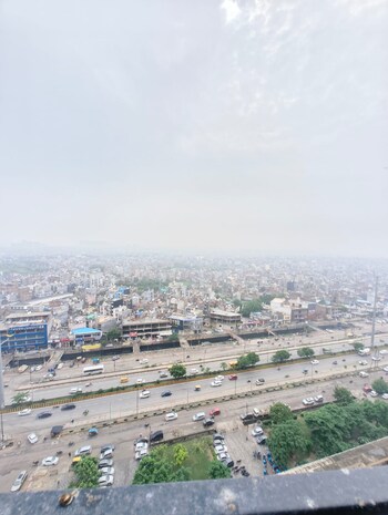 Gaur City 2 - 14th Avenue