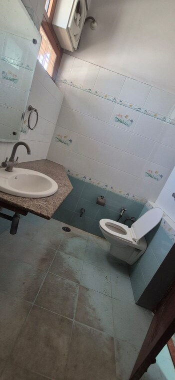 3 BHK House for Rent in Viraj Khand, Lucknow