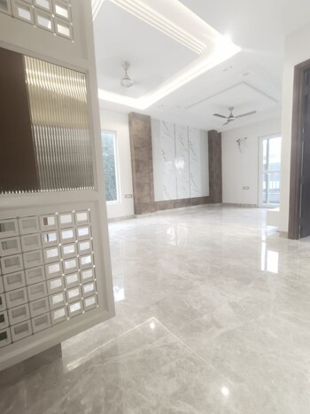 3 BHK Builder Floor for Sale in Vikas Puri, Delhi