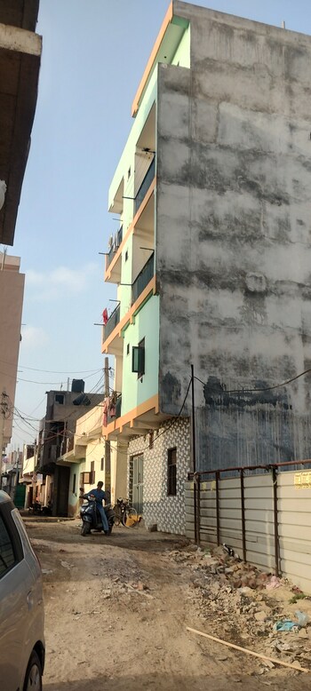 Plot for Sale in Sector 115, Noida