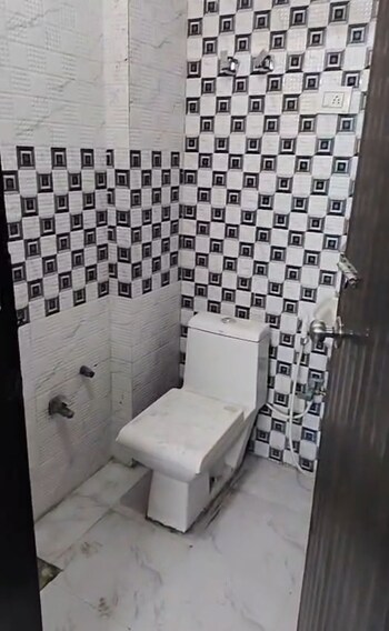 2.5 BHK Builder Floor for Sale in Pratap Vihar, Ghaziabad