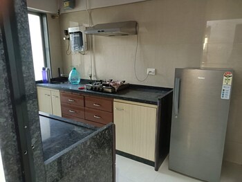 1 BHK Flat for Rent in Goregaon West, Mumbai