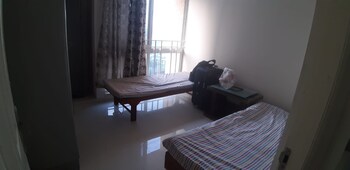 Pg for Rent in Oswal Park, Thane