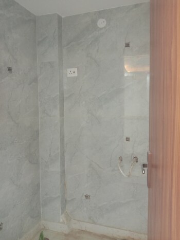 2 BHK Builder Floor for Sale in Dwarka Mor, Delhi