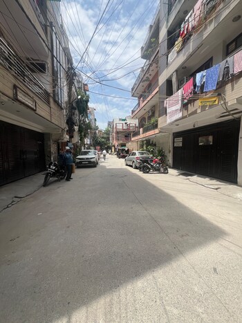 2.5 BHK House for Rent in Dwarka Mor, Delhi