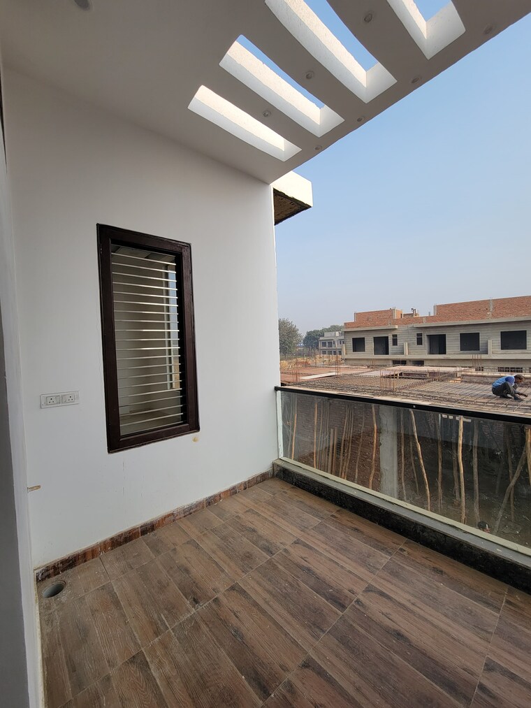 Exterior View, kingson-green-villa-phase-2 3 Bedroom 1920 Sq.Ft. Villa In Panchsheel Green Greater Noida 10591248