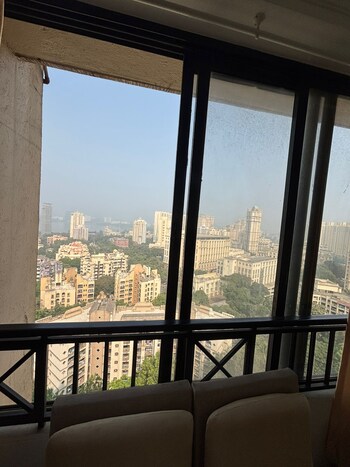 Hiranandani Gardens Lake Castle