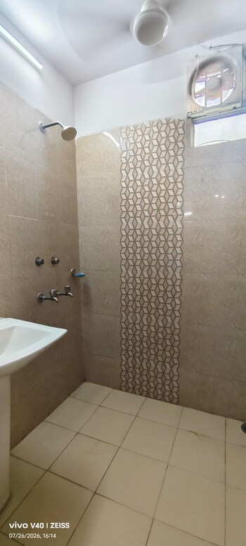 Studio Flat for Rent in Defence Colony, Delhi