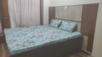 DLF Silver Oaks