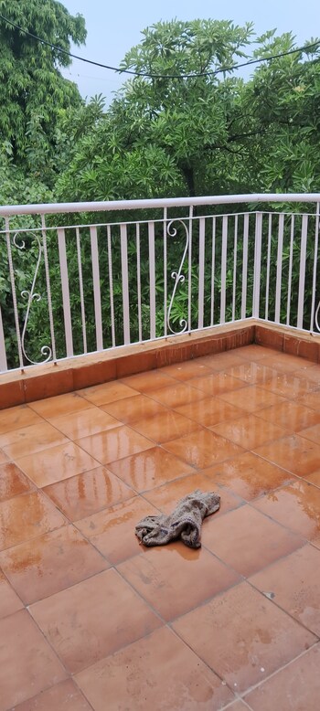 2.5 BHK Flat for Rent in Sarita Vihar, Delhi