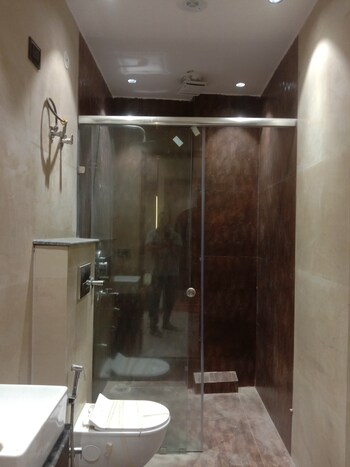 4 BHK Builder Floor for Sale in Nawada, Delhi