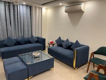 3 BHK Builder Floor for Rent in Greater Kailash I, Delhi