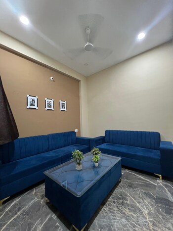 1 BHK Builder Floor for Rent in Scheme No 114, Indore