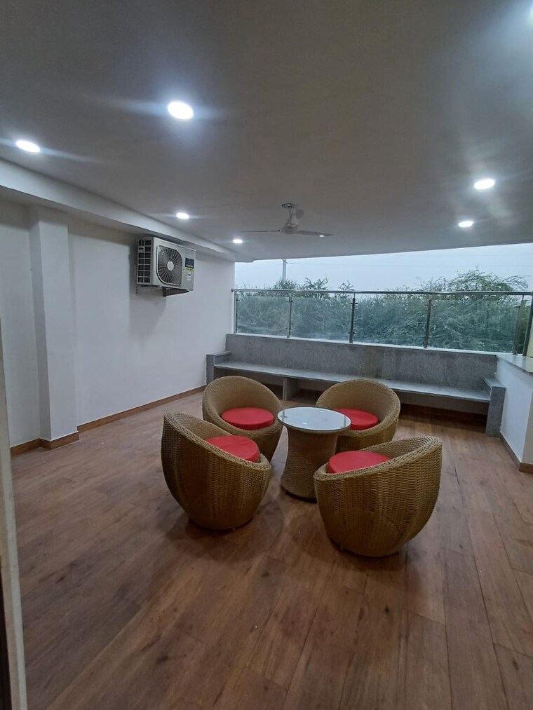 Living Room, samiah-media-village 5 Bedroom 3000 Sq.Ft. Villa In Phi Iv Greater Noida Greater Noida 10604040
