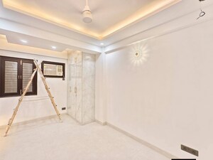 Room in 1 BHK Apartment at Saket – for Rent