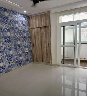 Room in 3 BHK Apartment at Skyline Park, Vip Road – for Rent