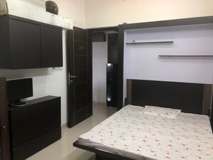 Bedroom in 3 BHK Apartment at Rahul Park - D1 D2 D3 Building, Warje – for Rent