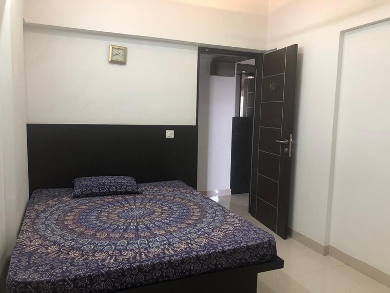 Bedroom, rahul-park-d1-d2-d3-building 3 Bedroom 1500 Sq.Ft. Apartment In Warje Pune 10606057