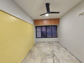 1 BHK 390 Sq.Ft. Apartment in Vasant Parijat CHS