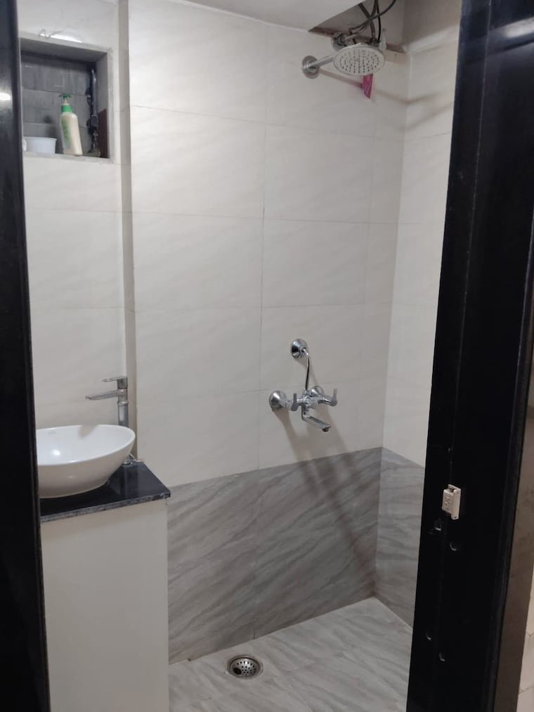 Bathroom, vasant-parijat-chs 1 Bedroom 390 Sq.Ft. Apartment In Vasant Vihar Thane 10606065