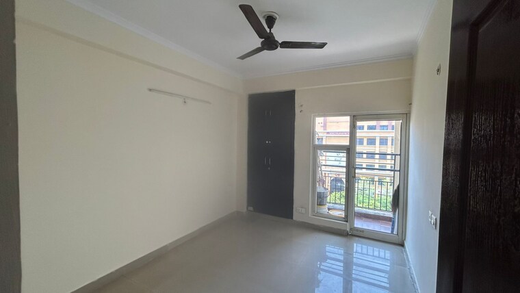 Room, dasnac-burj 2.5 Bedroom 1150 Sq.Ft. Apartment In Sector 75 Noida 10606077