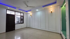 Room in 2 BHK Apartment at Pir Machalla – for Sale